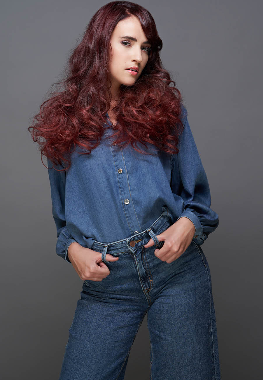 Das Foto darf nur im Zusammenhang mit der Berichterstattung zu John Paul Mitchell Systems verwendet werden. Nutzungszeitraum: 01.10.2022-30.09.2025  Worldwide Trade, POP, Editorial, PR, Web (Includes JPMS social media outlets, JPMS Distributor, Salons and Schools websites and blog posts), Digital Advertising (can appear anywhere online, consumer facing), Digital Advertising (can appear anywhere online, consumer facing) as well as Educational/Training videos and a sizzle reel. No Consumer. No packaging.  Direkt am Bild angeben: Paul Mitchell® | Photographer: Mario Naegler  Optional: Photos: Mario Naegler Stylist: Daniel Birke Hair Assistant: Andy Grimm Make-up: Alona Heymann