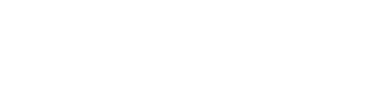Helles Olivgrün und sanft schattiertes Waldgrün umspielen den mit tiefschwarzen Wimpern umrahmten Blick  Dessen pure,   