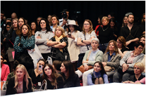 Das Foto zeigt eine Impression der Veranstaltung Signature Blonde by Wella Professionals. TOP HAIR - DIE MESSE D sseldorf ist die Leitmesse f r die deutsche Friseurbranche. Hier erfahren die Fachbesucher, was Friseure, ihre Kunden und K pfe jetzt und k nftig bewegt: Trends, Technik, Equipment, Know-How und Salon-Business. Alles, was der Salon zum Erfolg braucht, lernen Friseure in Shows, Workshops, Kongress-Vortr gen, der Barber's Experience und der Fachausstellung kennen. Mit ber 400 Ausstellern und Marken und  ber 1.000 B hnen-Akteuren wird die TOP HAIR D sseldorf j hrlich zwei Tage lang zum Kreativ-Hot-Spot und Wissens-Pool f r Friseure - beste Unterhaltung und Vernetzung inklusive.